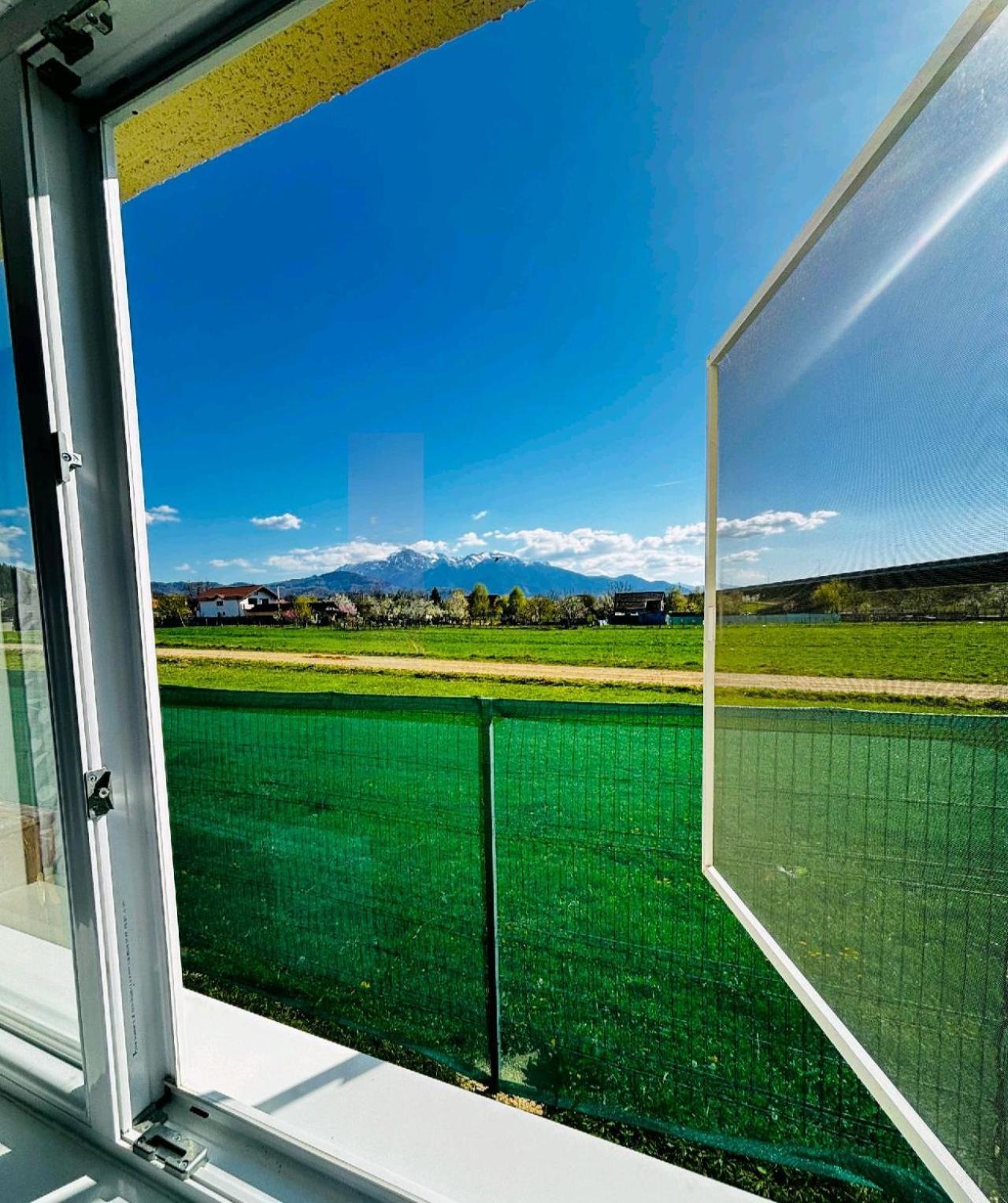 Das Home Rîşnov Exteriör bild